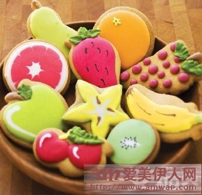 瑜伽遇上水果 成就纤细美腿