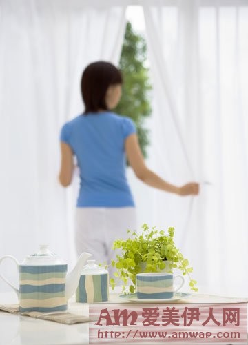 久坐族 睡前午间轻松练美腿