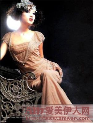 跟着长腿女模特学习美腿之道