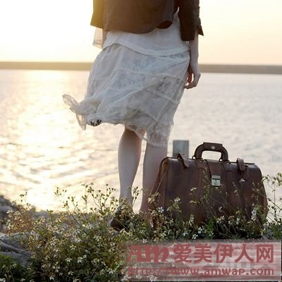 婚后八年妻子偷情照漫天飞舞