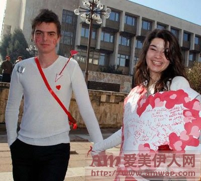 引导——情人节，你去旅游吗？