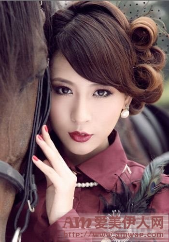学会女人最优势的“调情”手段