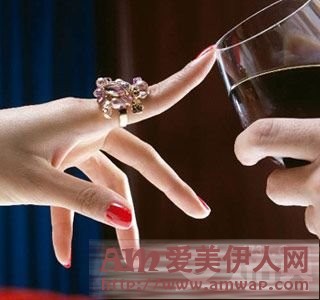 勾引你的意中人让他主动追你