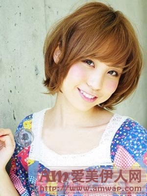 花样妩媚 浪漫春季短发最IN点击图片进入下一页
