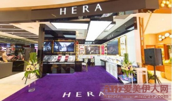 HERA赫妍携手世界小姐张梓琳探访杭州银泰百货