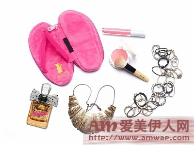 Just Married!Juicy Couture x麦当劳时尚跨界来虐狗