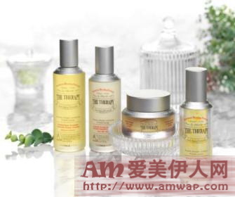 调合自然力量 焕活动人元气肌 菲诗小铺全新推出调理修护紧致精华素