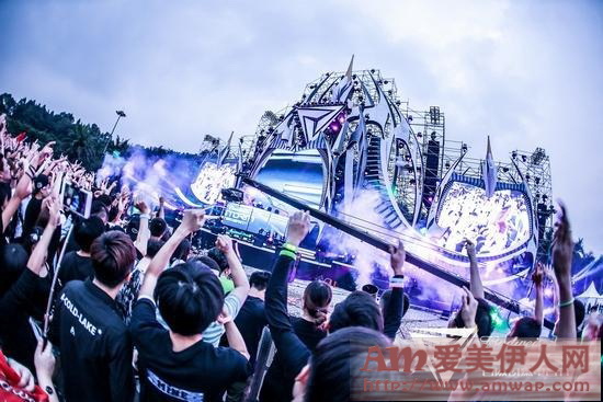 电音何止一面疯狂 玛丽黛佳x京东让你嗨翻全城