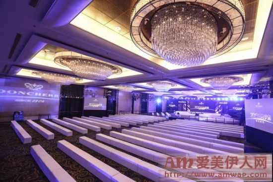 时尚梦泉精英盛典暨炫彩黑金系列彩妆发布会圆满举行