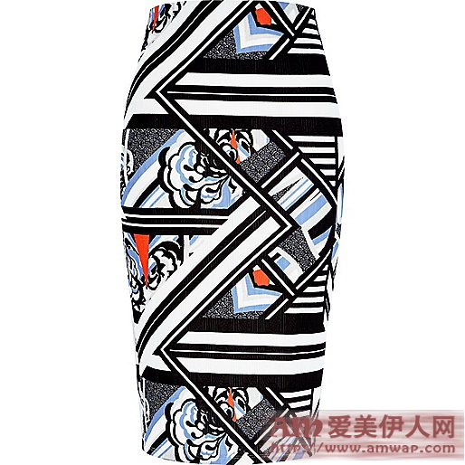 那么多明星每天穿给你看 然而这并没有什么用