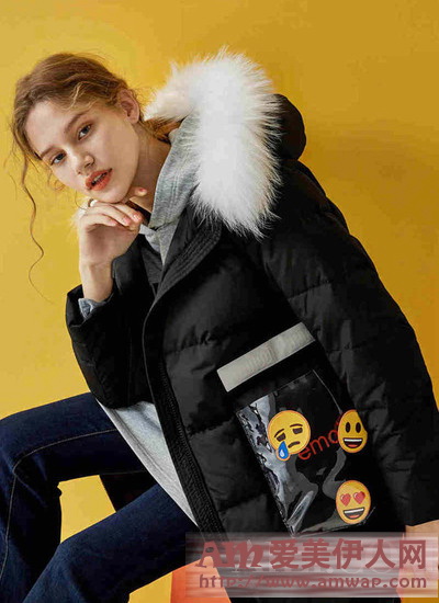 PEACEBIRD WOMEN×emoji,双十一趣味呈现“行走表情包”